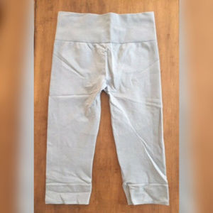 LULULEMON ATHLETICA CAPRI LEGGINGS Yoga Pants GRAY